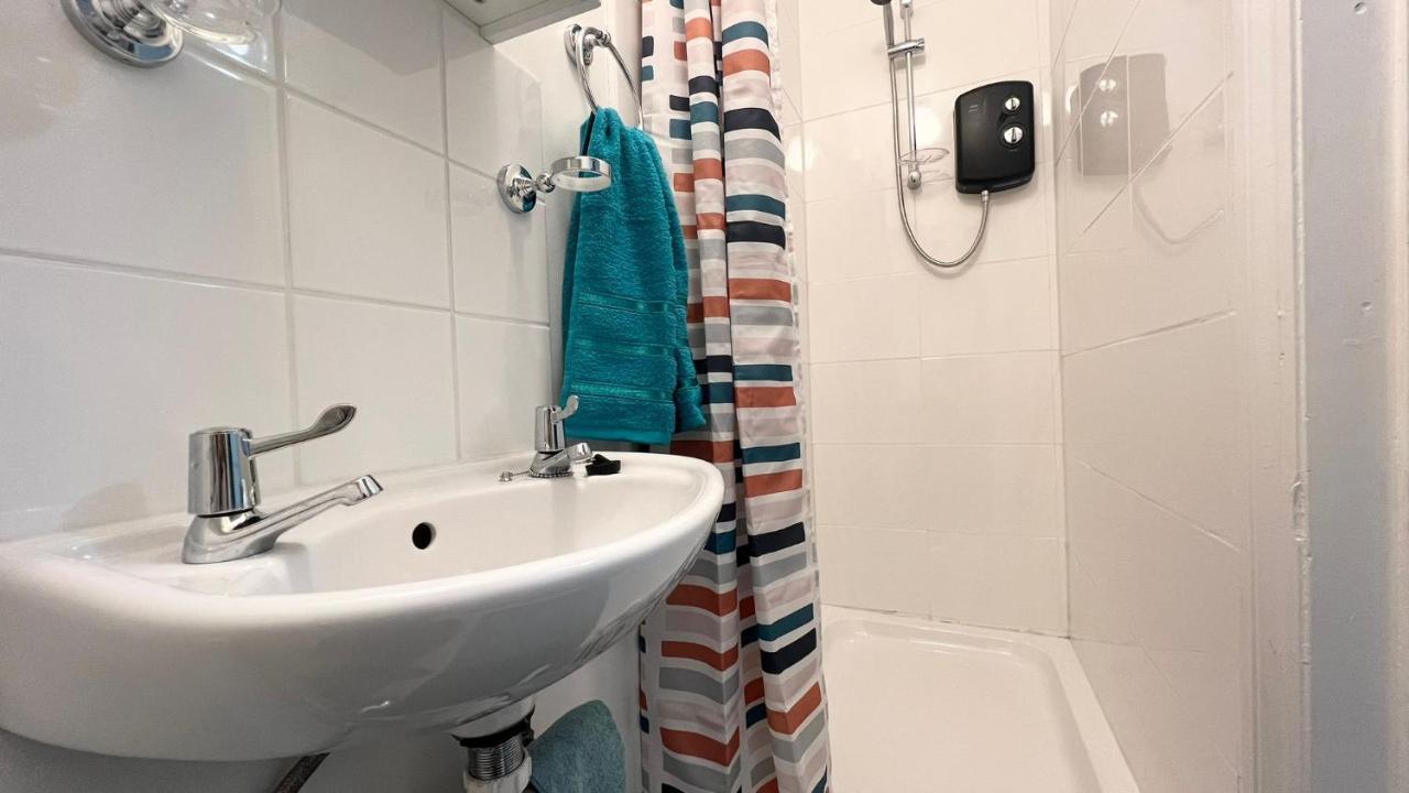 شقة بلمستيد  في Cosy Private Studio In London المظهر الخارجي الصورة
