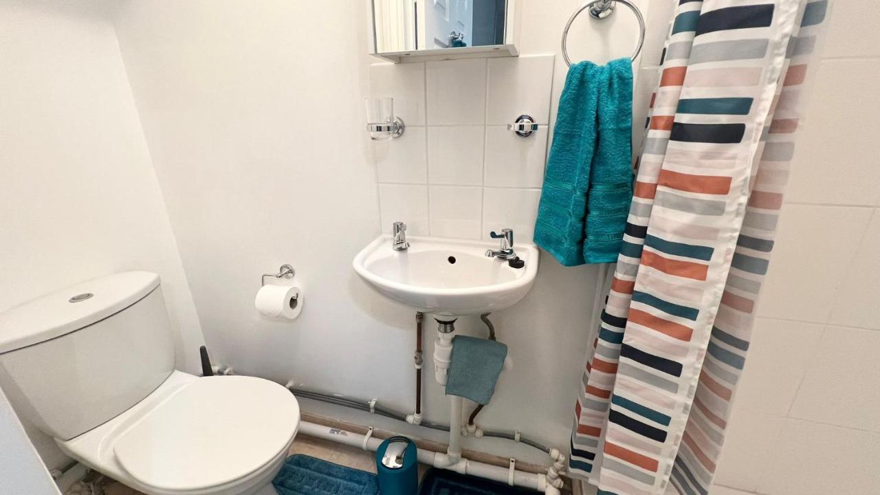 شقة بلمستيد  في Cosy Private Studio In London المظهر الخارجي الصورة
